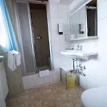 Hold Hotel